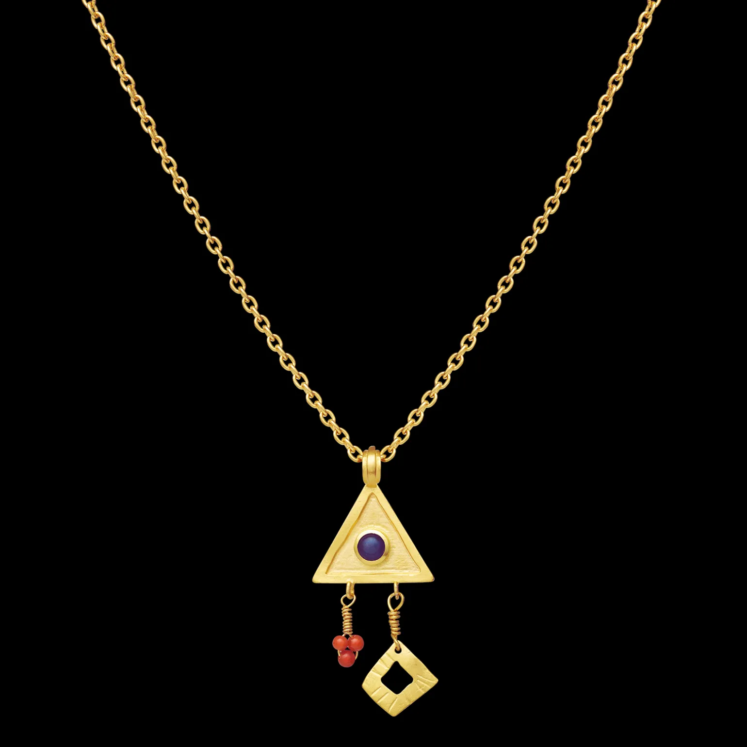 protect_me_necklace_0.webp Store Protect Me Necklace Halskjeder