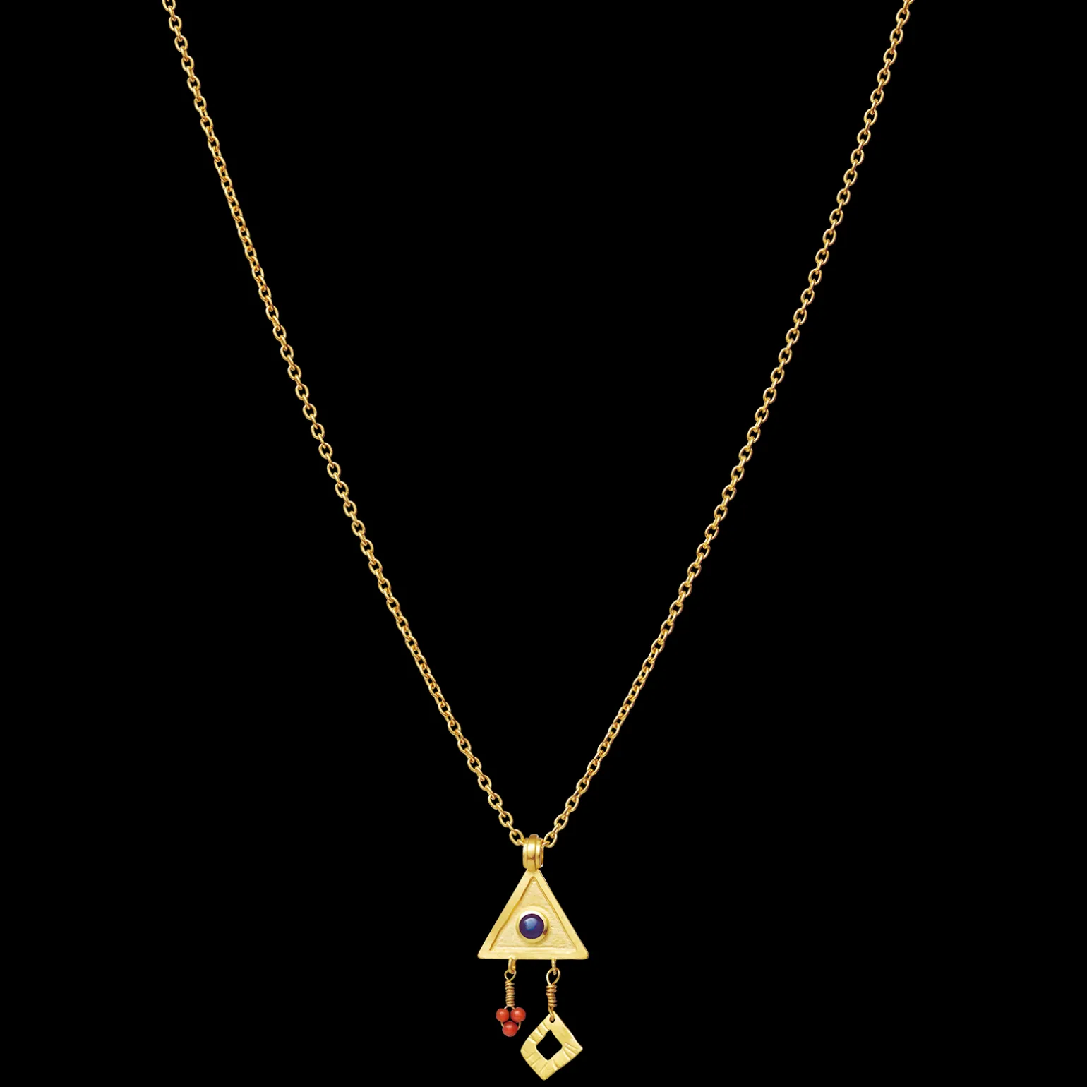 protect_me_necklace_2.webp Store Protect Me Necklace Halskjeder
