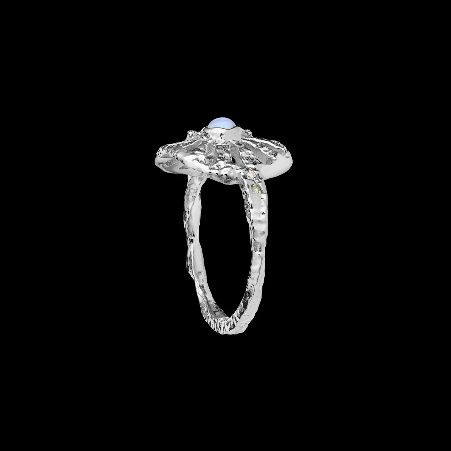 soluna_ring_2-1.webp Shop Soluna Ring Ringer